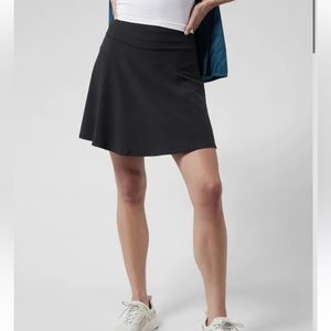 NEVER WORN Athleta size 10 All Day Skort